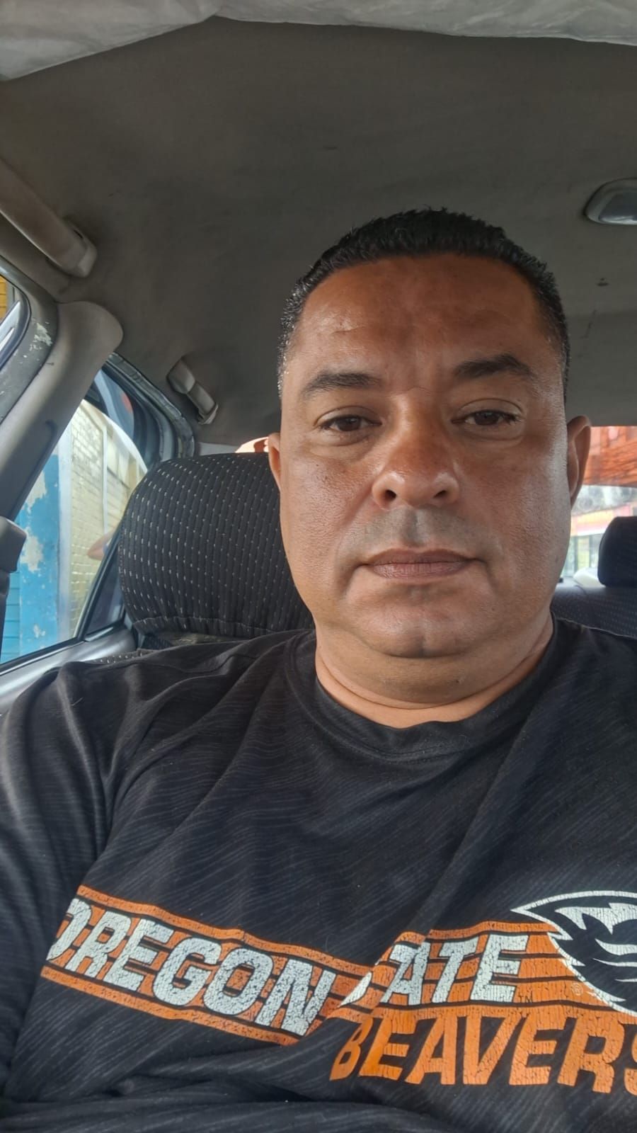 <strong>&nbsp;Carlos R.&nbsp;</strong>